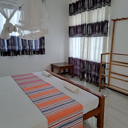 B & B Charm Dikwella Cameră foto